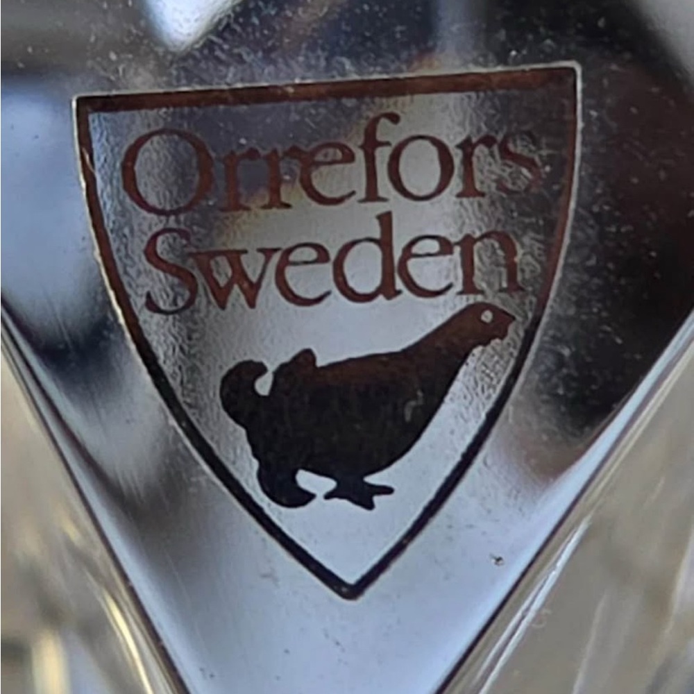 Orrefors Crystal Star 4.5" Tall Sweden Modern Art Cut Glass Decor Paperweight - Picture 3 of 3